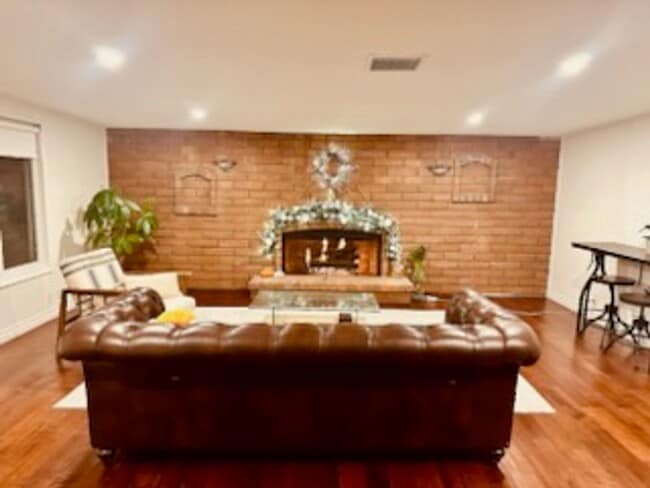 Photo - 1710 E Fruit St