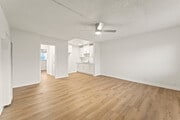 Photo - 6316 S Vermont Ave Apartment Unit 6