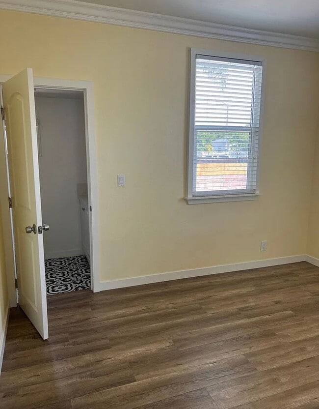 Photo - 631 Indiana Ave Unit FRONT