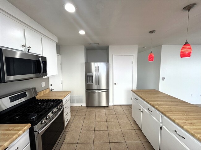 Photo - 15712 Rolling Ridge Dr