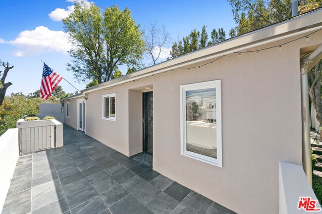 Photo - 26322 Fairside Rd