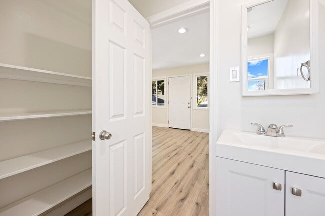 Photo - 6321 Gretna Ave Unit 6323 Gretna Ave.  A