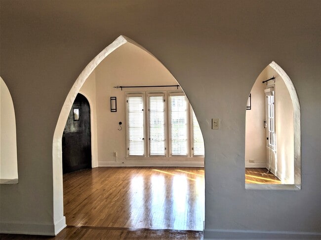 Photo - 6265 Commodore Sloat Dr