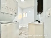 Photo - 2360 W Washington Blvd Unit 4