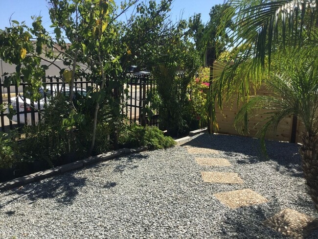 Photo - Gorgeous Guest house, with1 Bedroom and 1 Bathroom,  Hawthorne.