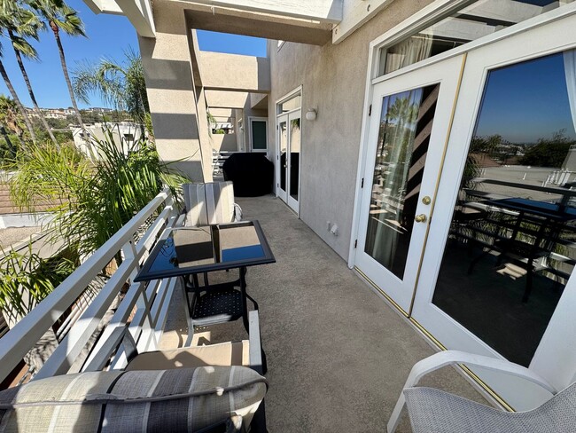 Photo - PENTHOUSE-STYLE UNIT IN SIGNAL HILL w/180... Unit 303