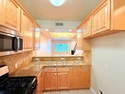 Photo - 12217 Moorpark St