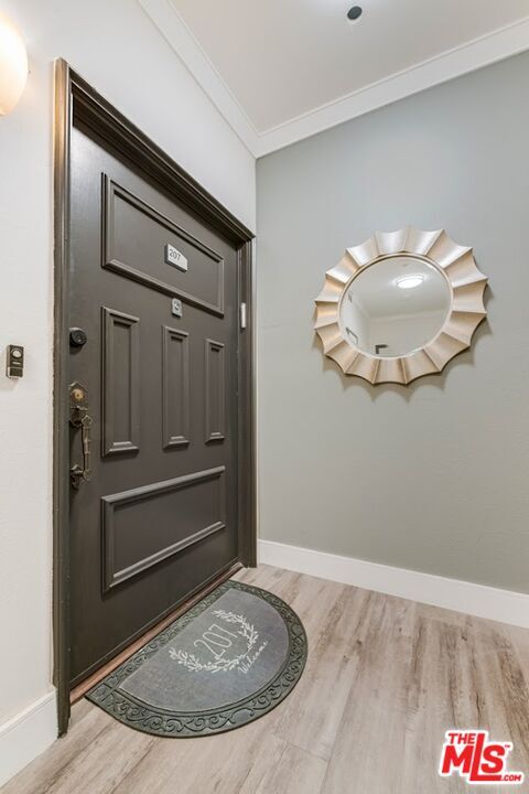 Photo - 1727 S Bentley Ave Unit 207