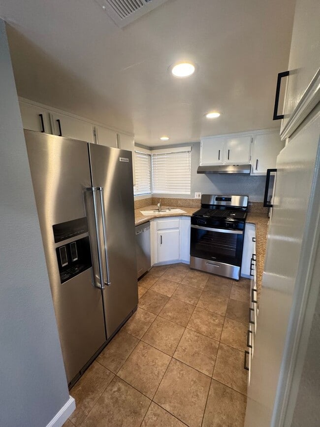 Photo - Move in Special: 2 Weeks Free! Great 2 Bedroom 2 bath - Villamira  Community, Laguna Niguel-In Un...