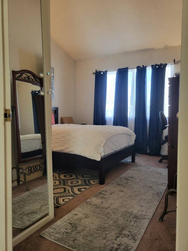 Photo - 2121 Dufour Ave