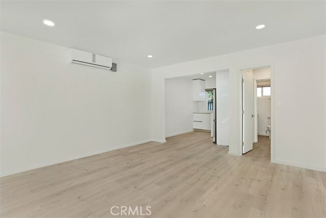 Building Photo - 11918 Hart St Unit 1