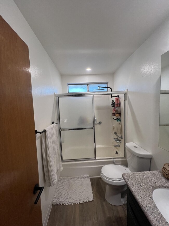 Photo - 1467 Everton Pl