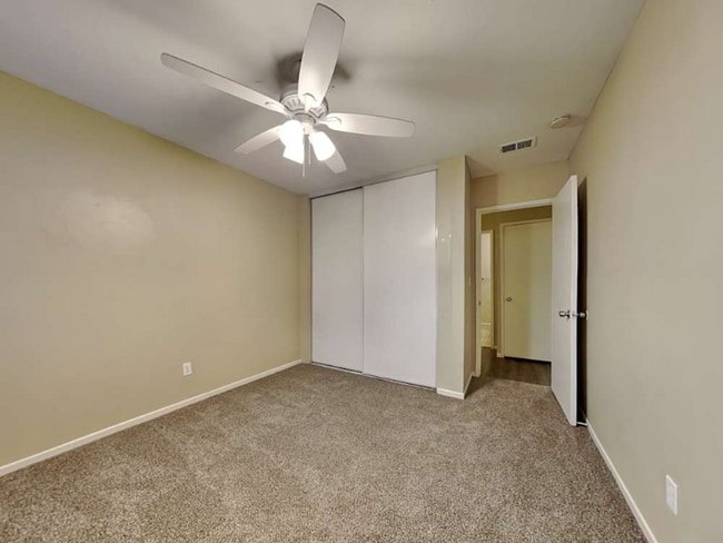 Photo - 784 E Turmont St