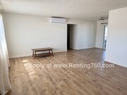 Photo - Spacious Home with Solar Panels!!