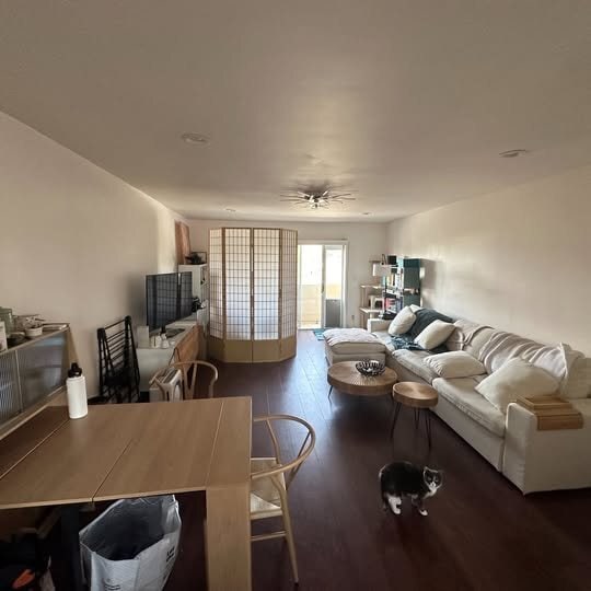 Photo - 6227 Morse Ave Unit Apt. 304