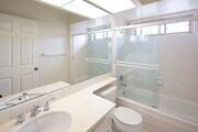 Photo - *OPEN HOUSE: 5/4 10-11AM* La Jolla 2 Br wi... Unit 11