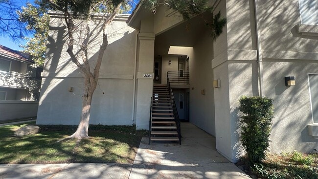 Building Photo - West Lancaster Condo in Pine Creek Village...