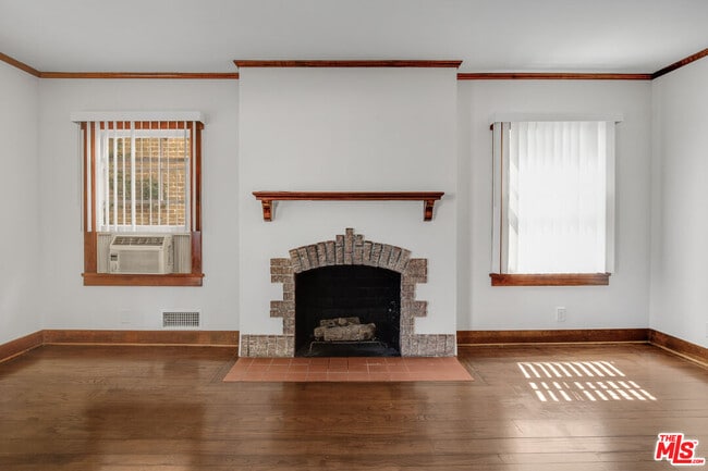 Photo - 8918 Burton Wy Unit 2