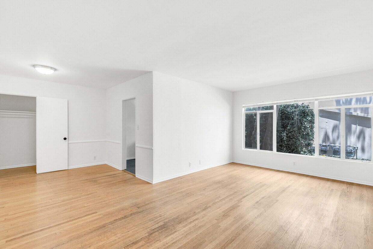 Floor Plan - 1 Bed + 1 Bath