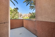 1BR, 1BA - 600SF - Patio - Santa Fe
