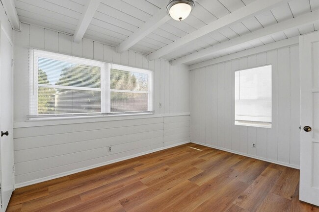 Photo - 18601 Keswick St