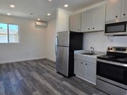 Photo - 1819 Oakshire Ct House