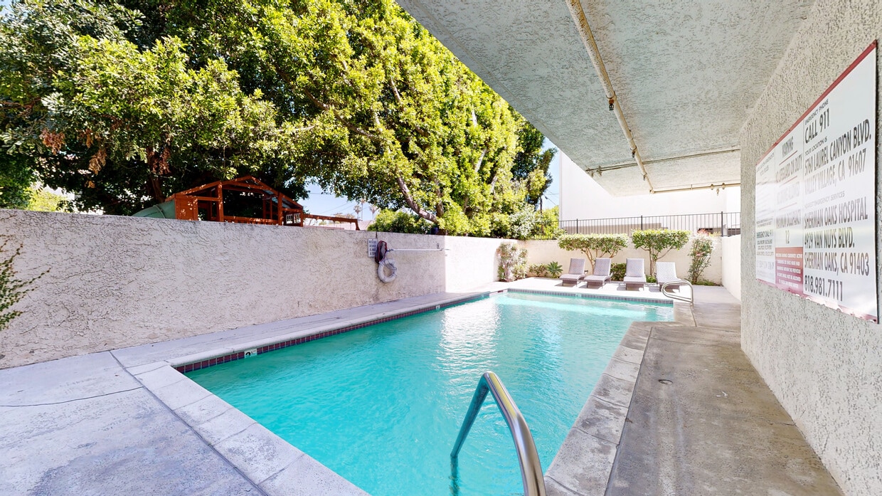 3D Tour - 5760 Laurel Canyon Apartments