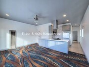 Photo - 934 E. Broadway-