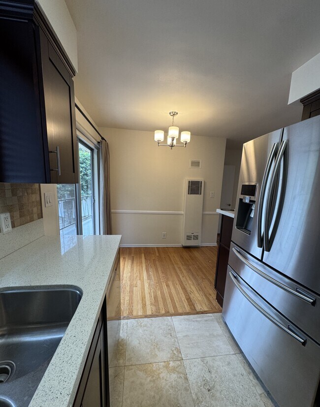 Photo - 855 Moraga Dr