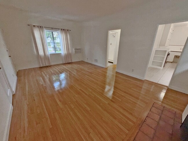 Photo - 9120 Beverly Blvd Unit 9128