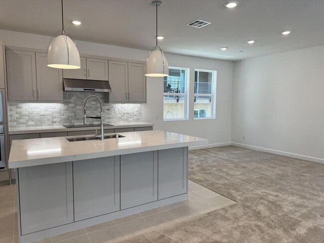 Photo - 11830 Ella Wy