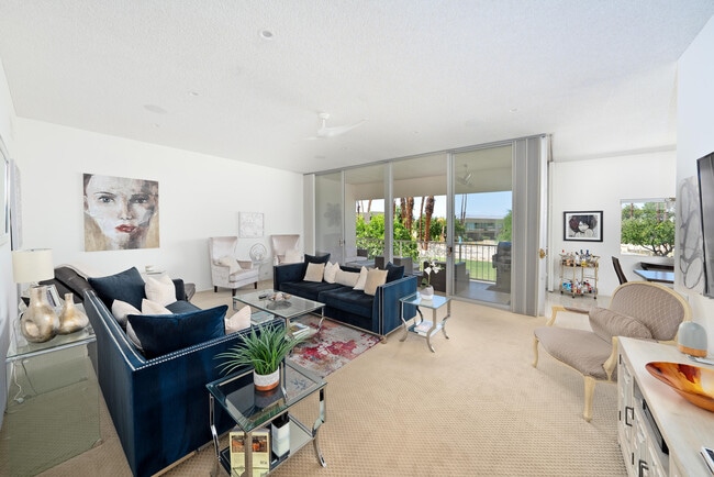 Photo - 451 Desert Lakes Dr