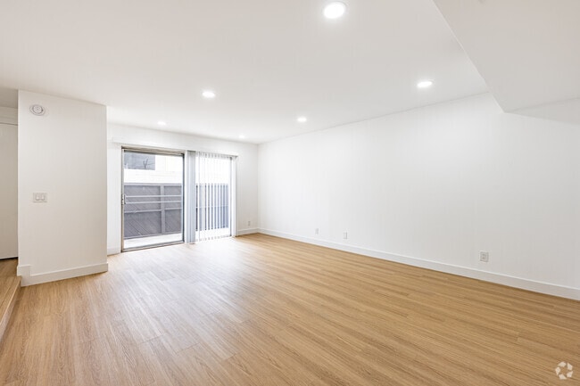 2BR, 3BA - 1232SF - Living Room - Peerless Building Corp.