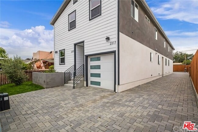 Photo - 2319 Redondo Blvd