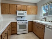 Photo - Spacious Upstairs 3 Bed 2.5 Bath Townhouse with 2 Car Tandem Garage