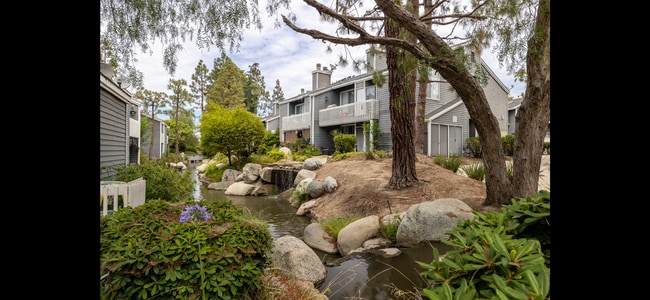 Building Photo - 25335 Pine Creek Ln Unit 25335 pine creek