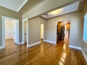 Photo - Charming Upgraded 2 Bedroom Cottage w/Cent... House