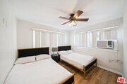 Photo - 1165 W 38th St House