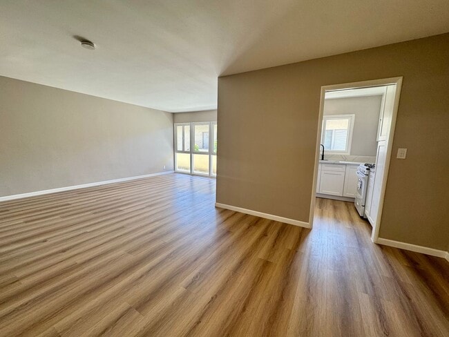 Photo - 337 Rexford Dr Unit 337 S Rexford Dr 6