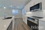 Photo - 611 Citron St