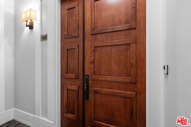 Photo - 411 N Oakhurst Dr Unit 305