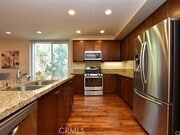 Photo - 533 Rockefeller