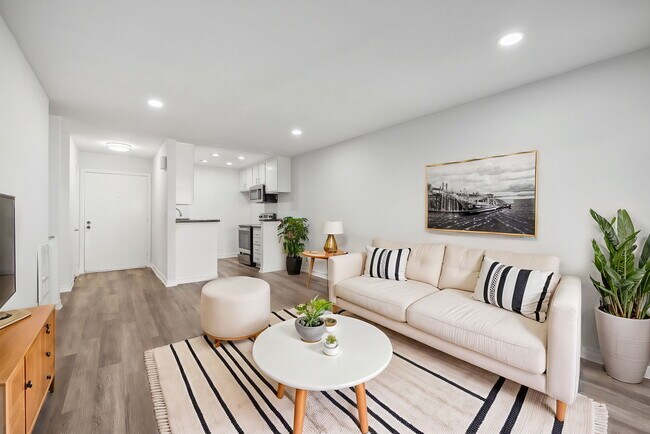 Photo - Woodbriar Apartments