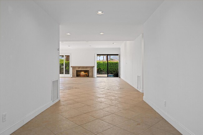 Photo - 75 Colgate Dr