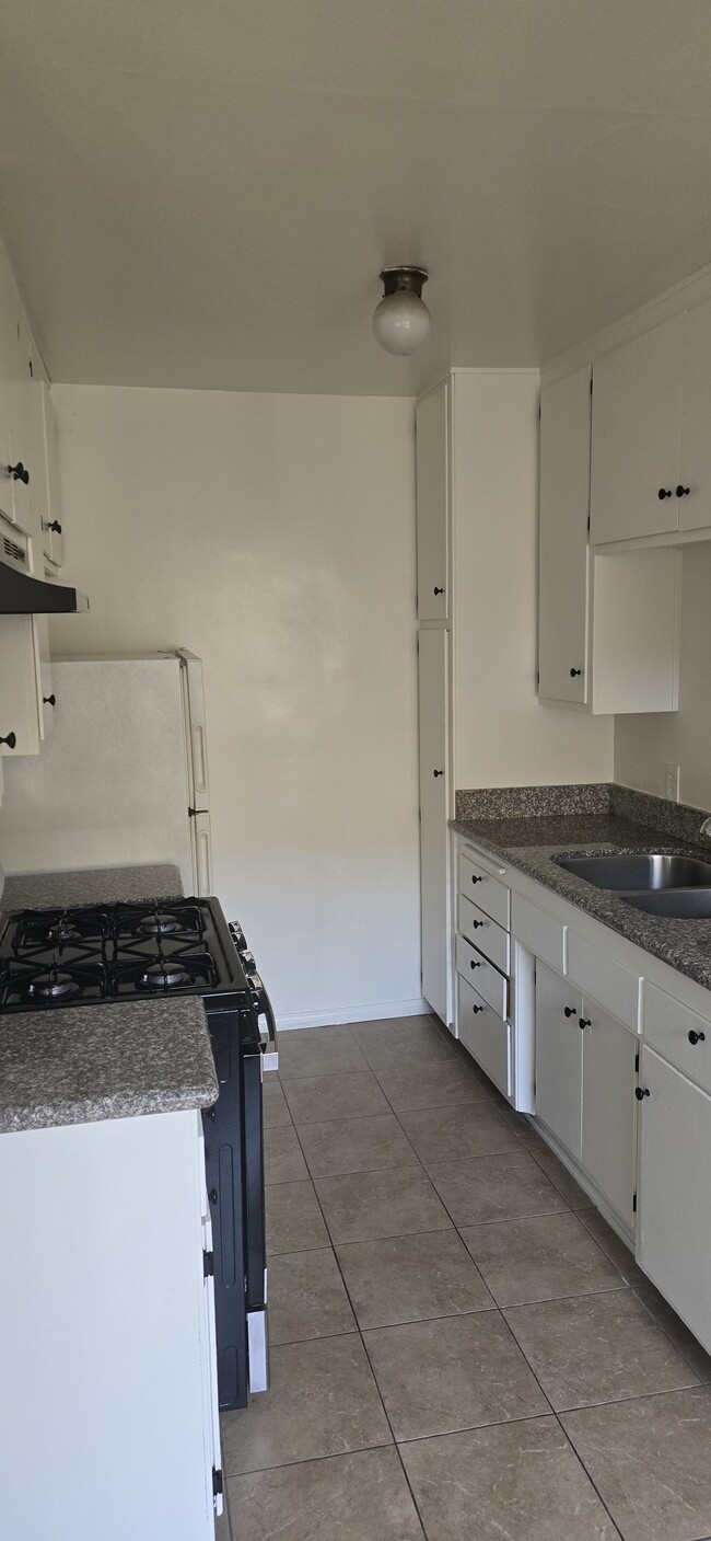 Photo - 369 Waldo Ave Unit 5