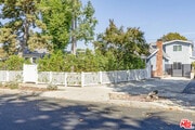 Photo - 1306 N Pass Ave House