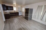 Photo - 329 E Scott St