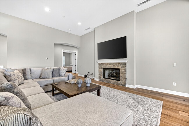 Photo - 55120 Autumn Valley Ct