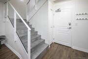 Photo - 300 W Beech St Townhome