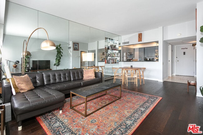 Photo - 7135 Hollywood Blvd Unit 603